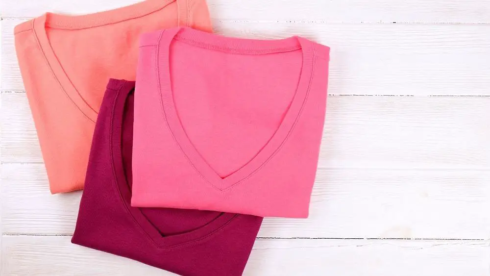 Simple T-Shirt Neckline DIY Ideas to Make V-Necks More Intricate s